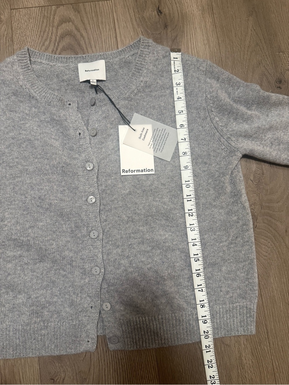 Reformation Clara Cashmere Cardigan Sweater NWT Gray Large 95% Recycled Cashmere - Picture 8 of 8